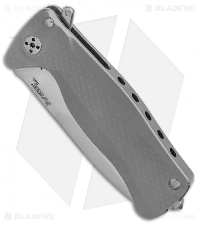 LionSteel-SR-22-Flipper-Integral-Ti-satin-BHQ-85208-er-spine.jpg